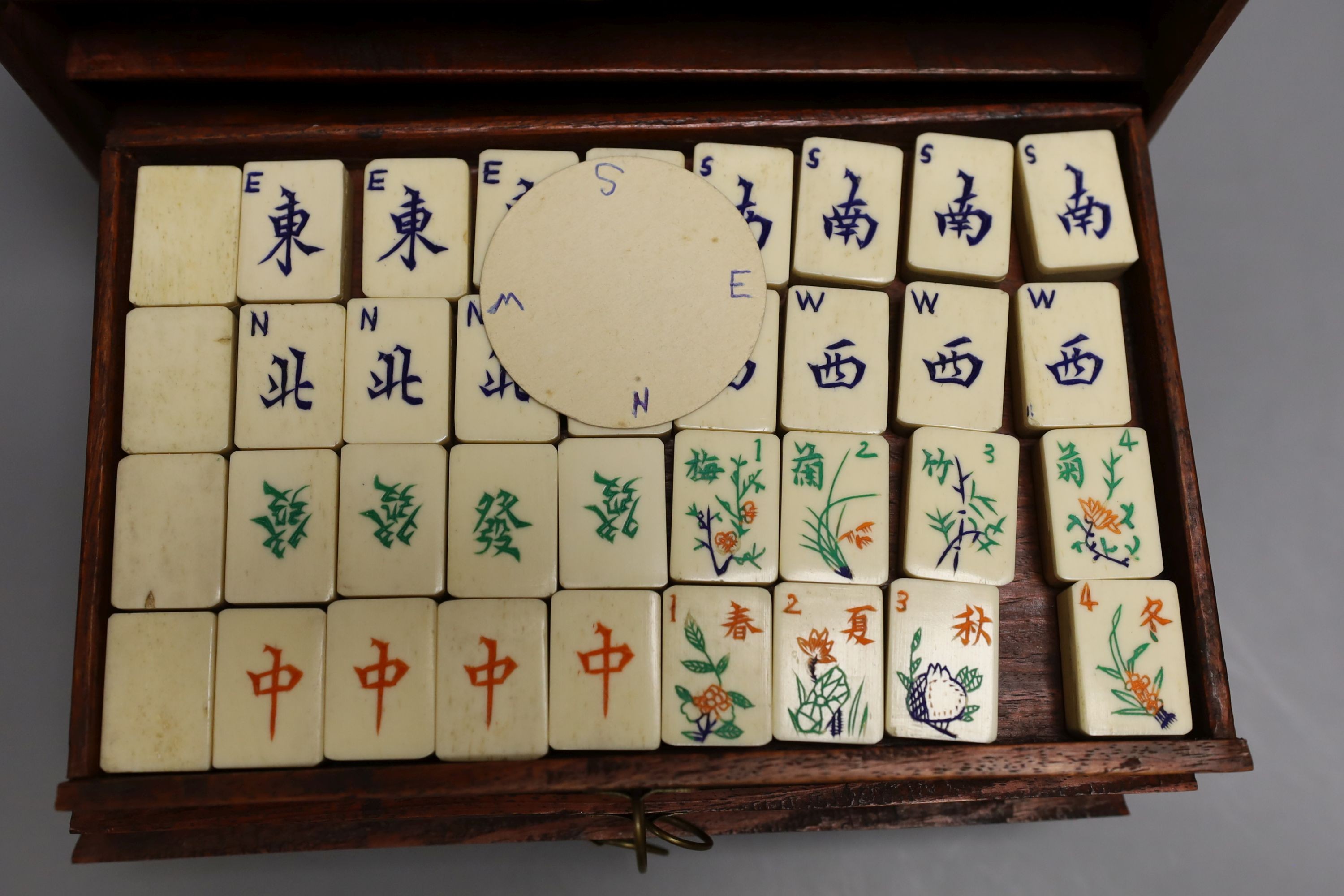 A cased Mah-Jong set